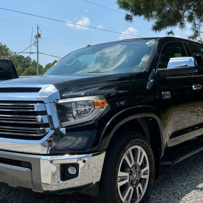 when is the best time to get-your-car-detailed-thumb